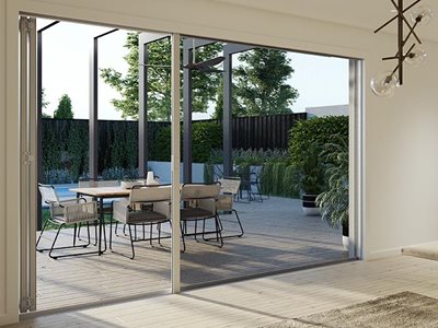 Freedom retractable screens for large openings