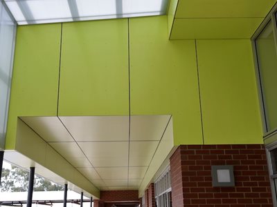 Innova Duracom Pre Coated Facade System at Banksia High School – Education and Government 