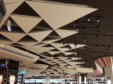 Bulkhead shapes at Melbourne Airport Duty Free