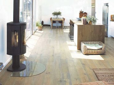 Havwoods’ reproduction reclaimed timber flooring in Dryden was also used for the feature walls and sliding doors to each room
