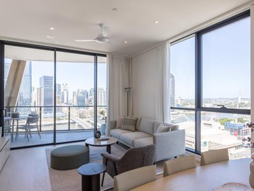 Minimalistic awning windows from the Alspec range were selected for the apartments