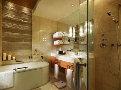 PUDA Hotel Bathrooms