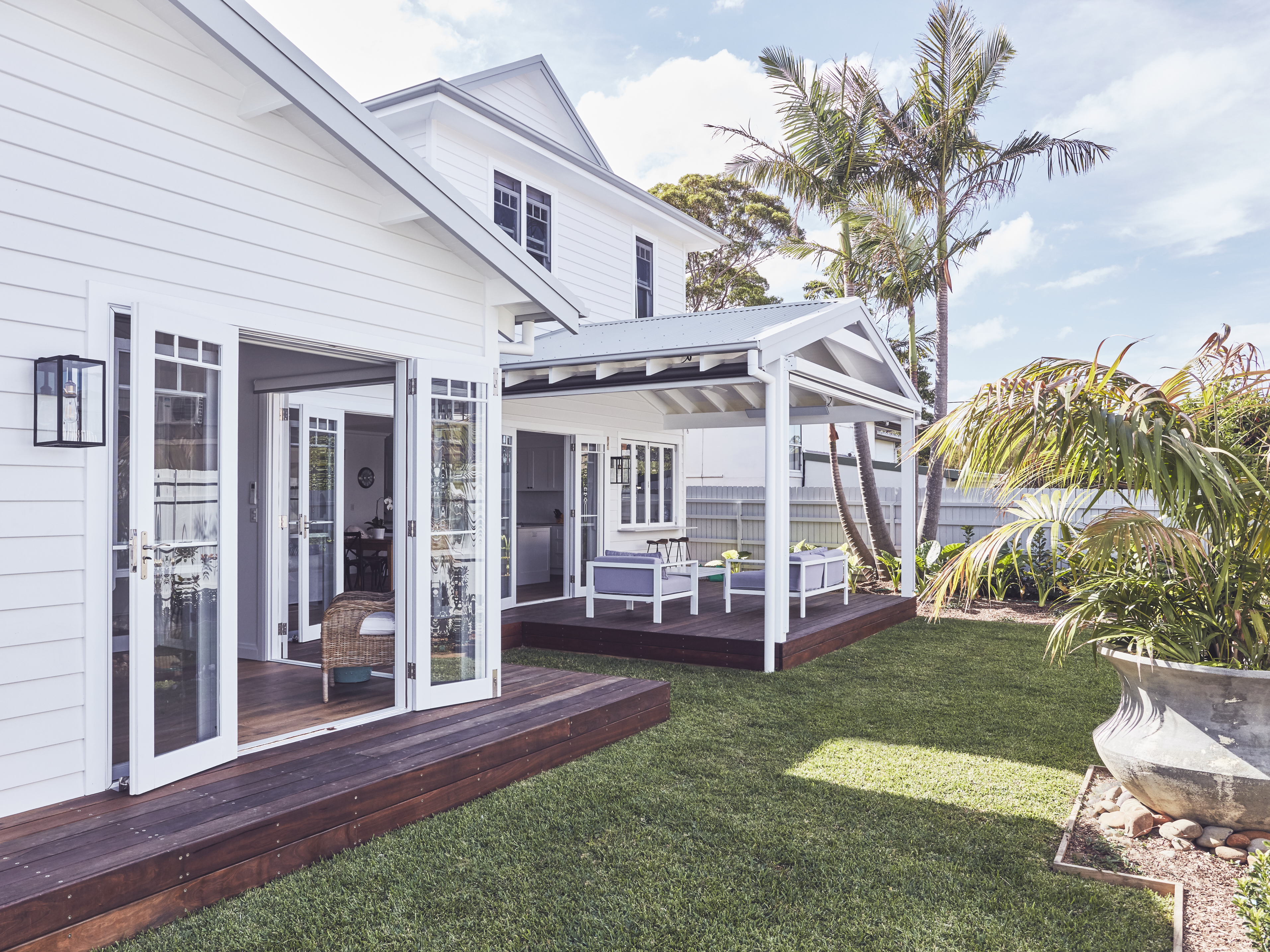Contemporary beach house Queenslander