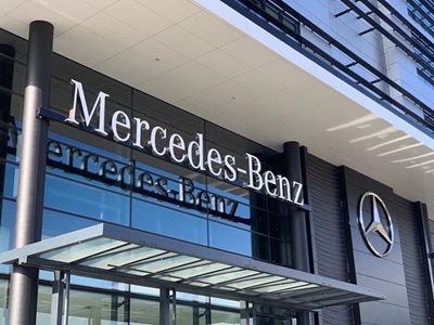 Mercedes office with non combustible aluminium panel
