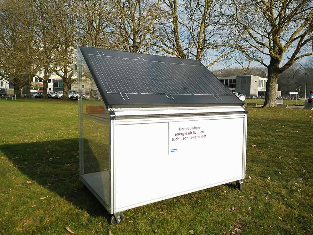 Product image of hydrogen panel in park