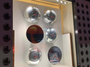 Acrylic mirror domes can be used in architectural design, home decoration and visual merchandising 