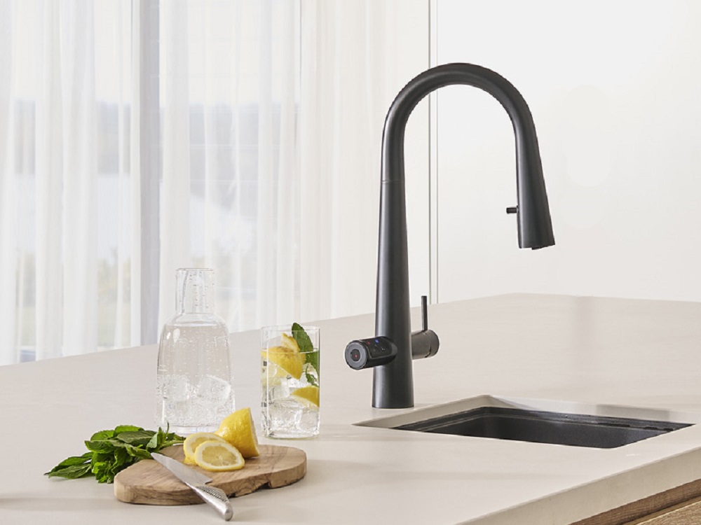 HydroTap Celsius Plus All-In-One Pull-Out Matte Black
