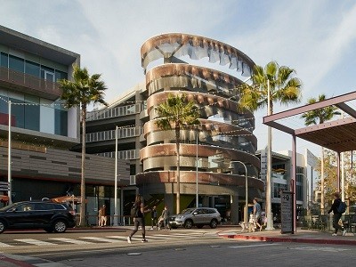 Kaynemaile Armour Kinetic Carpark Facade designed by Ned Kahn in Playa Vista, Los Angeles. Photography by Fred L&#39;Ami
