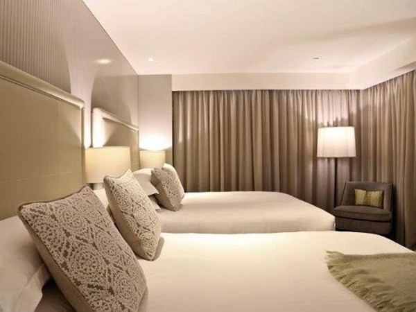 Mayfair Hotel room featuring Easycraft&rsquo;s bespoke design panelling&nbsp;

