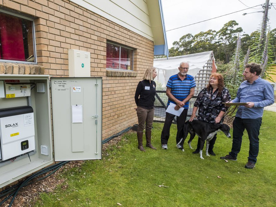 Researchers talk to Bruny Islanders who have signed up to an experimental new method of managing energy. Photography by&nbsp;Chris Crerar
