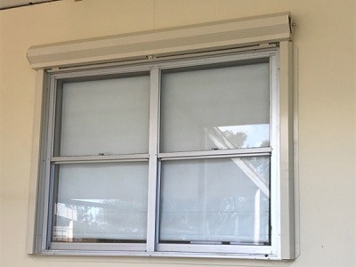 Windowshield fire shutters
