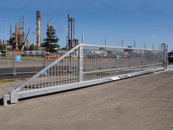 Magnetic&rsquo;s 12m cantilever gate
