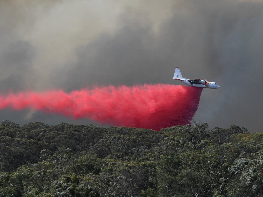 Bushfire Protection with PHOS-CHEK Wildfire Home Defence Fire Retardant