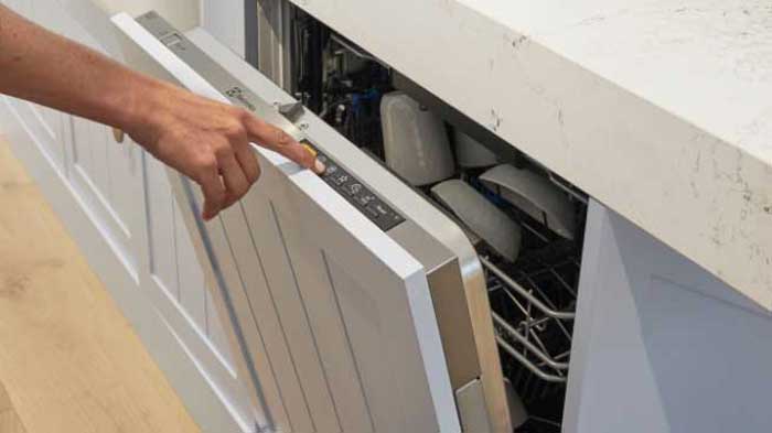 Electrolux RealLife XXL fully integrated dishwasher
